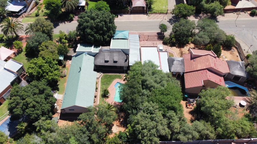 4 Bedroom Property for Sale in Pellissier Free State